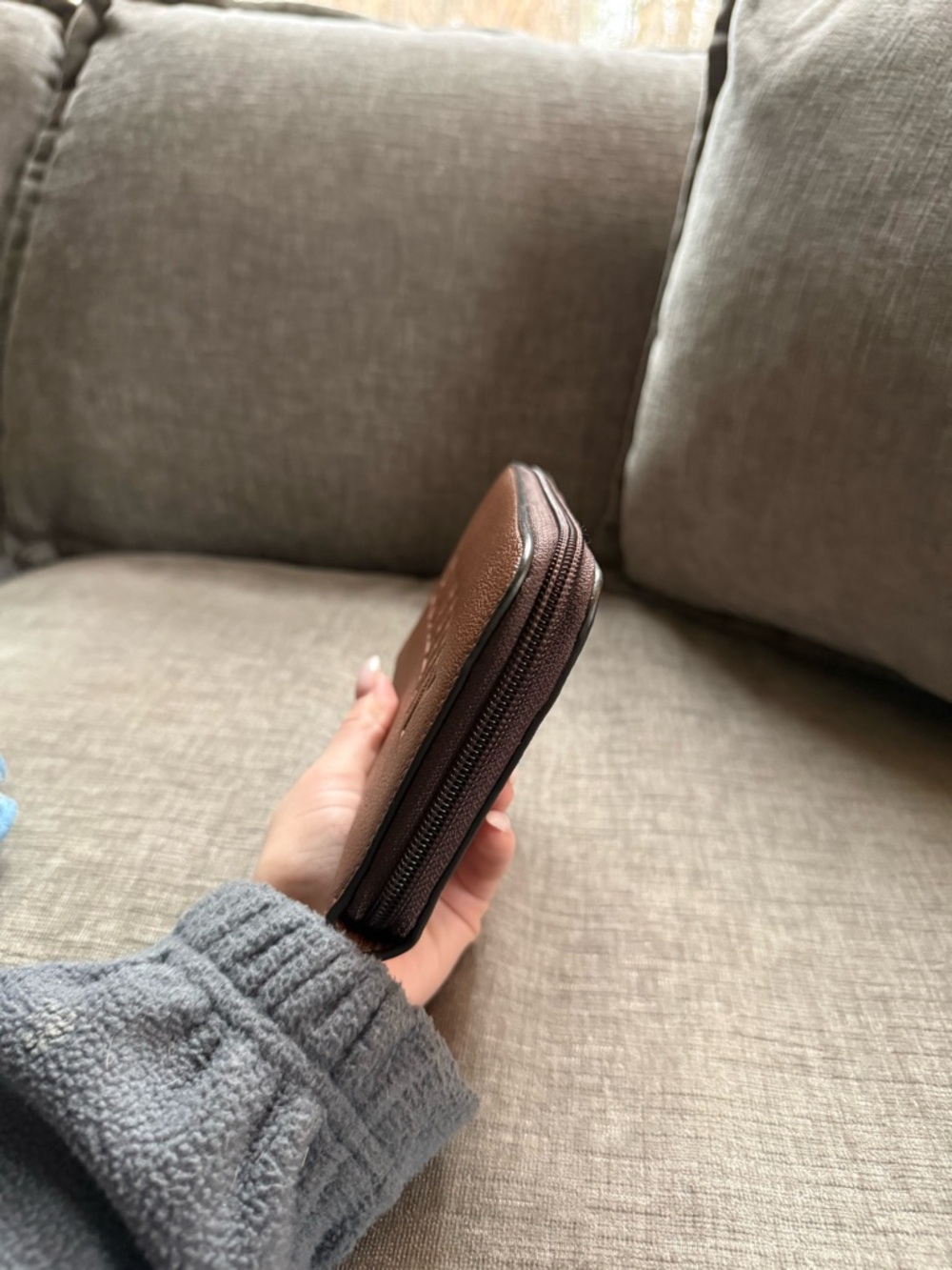 Burberry Brown Leather Zip Around Continental Wallet Large Logo - Picture 4 of 7